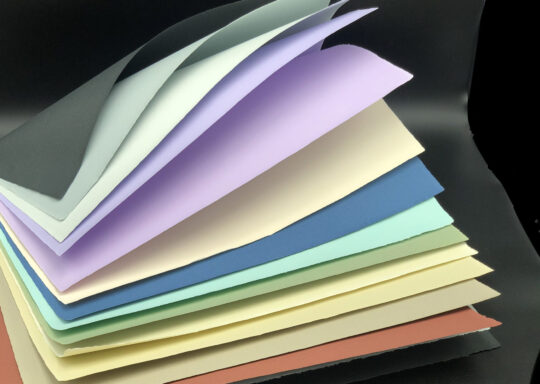 Coloured cotton paper (200 gsm)